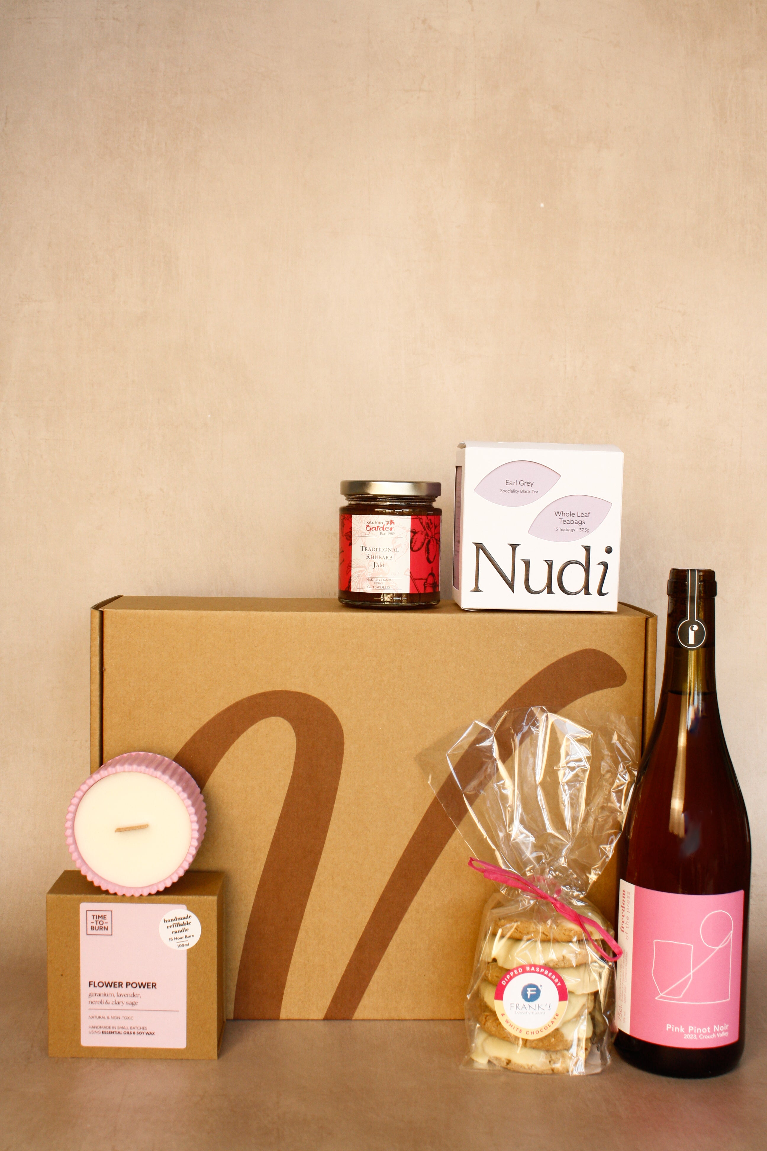 Mother's Day hamper featuring Cotswolds-made artisan products